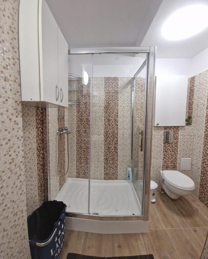 Laroka House Beautiful Apartment Universitate Center Bukarest Eksteriør billede